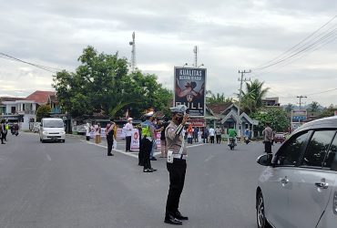 Puluhan Personel Polres OKU Selatan Amankan Flashmob Tolak Kenaikan Harga BBM 30