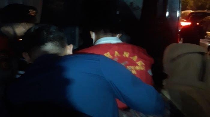 Rugikan Negara 7,4 Milyar, Dua Tersangka Korupsi Hibah Bawaslu Ogan Ilir Resmi di Tahan 25