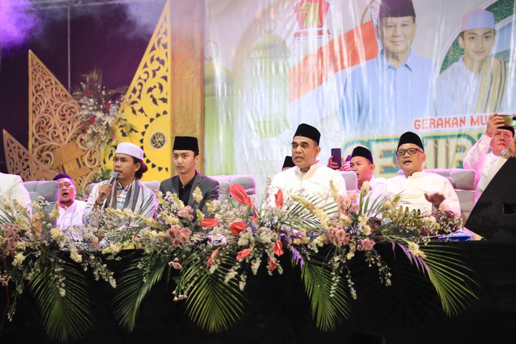 Muzani Hadiri GEMIRA Jawa Tengah Bersholawat, Sampaikan Salam Prabowo ke Masyarakat Demak 25