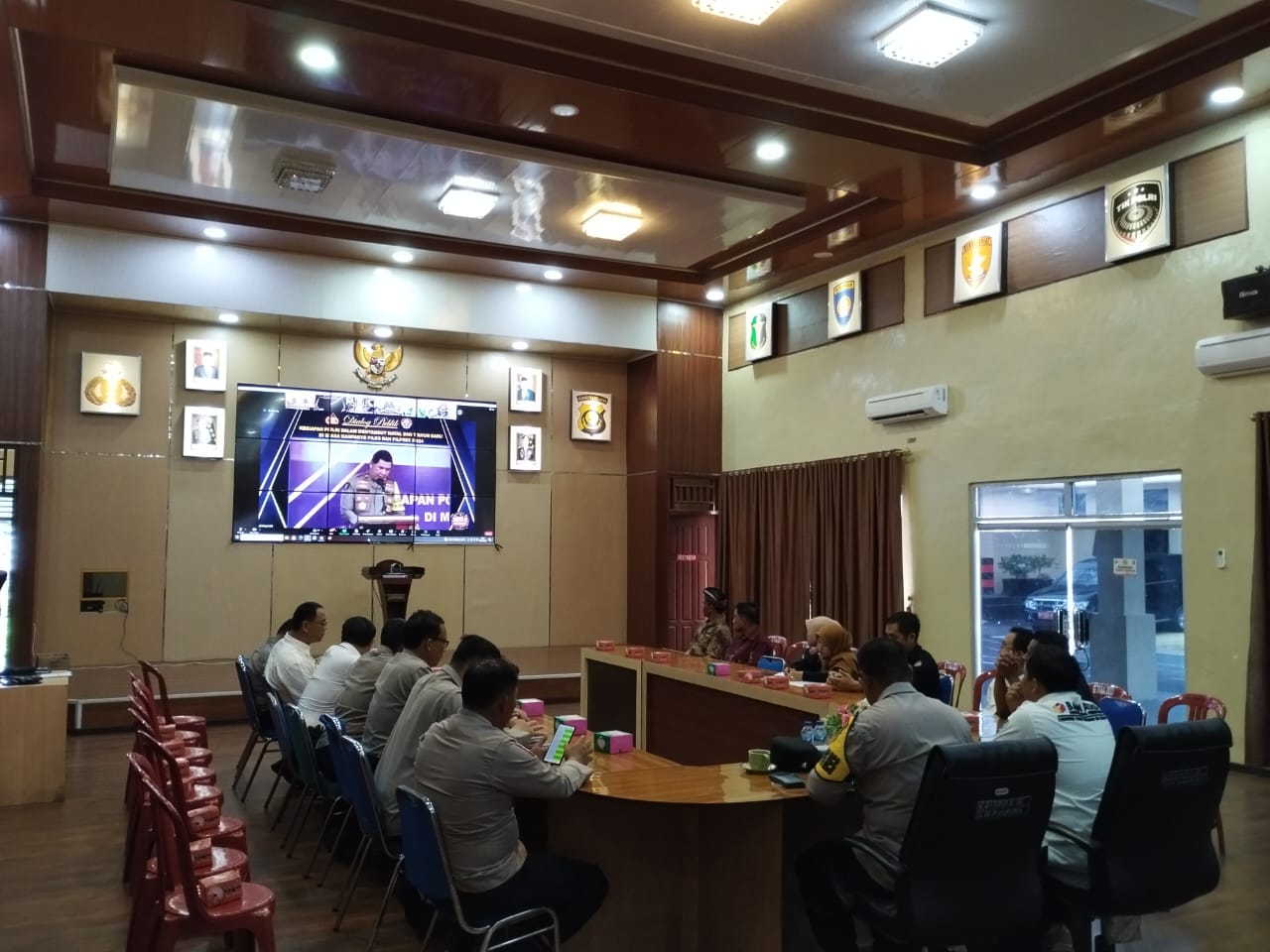 Jajaran Polres OKU Selatan Ikuti Dialog Publik Pengamanan Nataru, Pileg dan Pilpres 2024 25