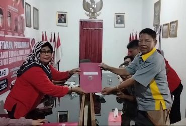 Pilkada Serentak 2024, 4 Kandidat Bakal Calon Bupati OKU Selatan Ambil Formulir Pendaftaran di PDIP 36