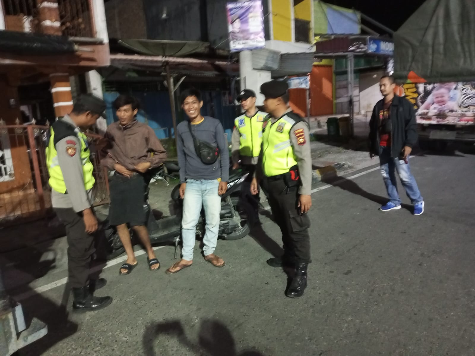 Lakukan Patroli KRYD Cara Polsek Muaradua Antisipasi Gangguan Kamtibmas dan Balap Liar 25