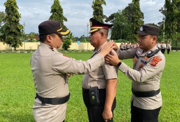 Kapolres Pimpin Upacara Kenaikan Pangkat Pengabdian Wakapolres OKU Selatan 33