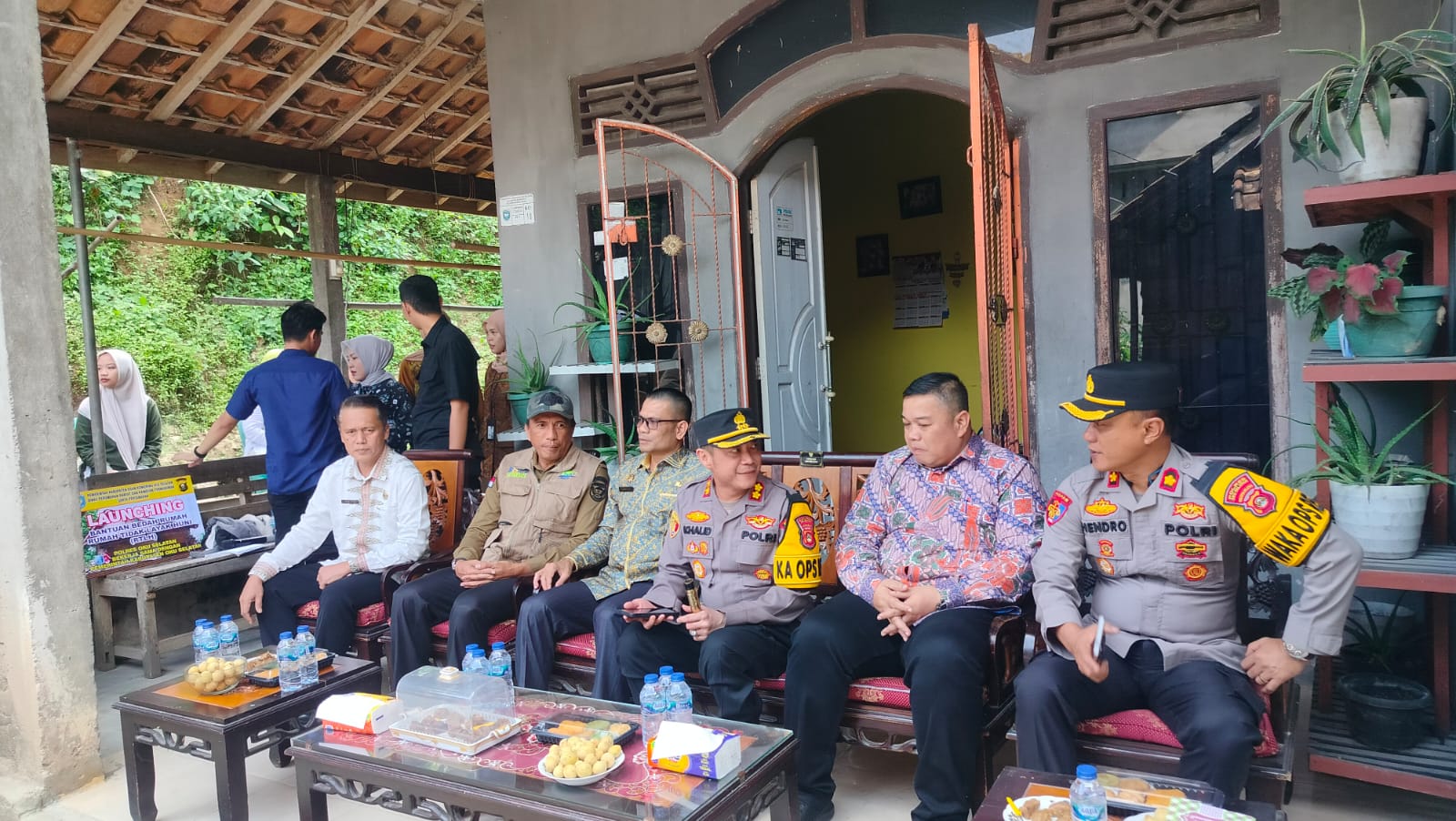 Polres OKU Selatan dan Pemkab OKU Selatan Luncurkan Program Bedah Rumah untuk Warga Kurang Mampu 25